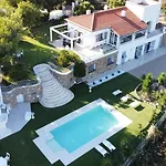 Villa Shambhala *