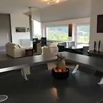 Villa Shambhala *