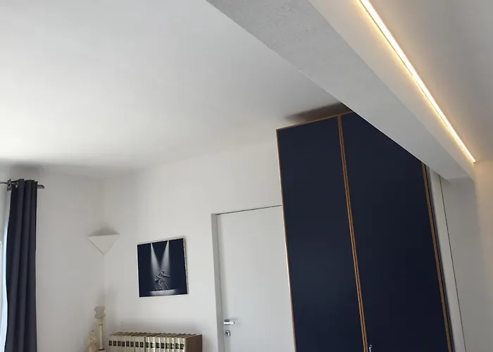 Shambhala 산토바르톨로메오알마레